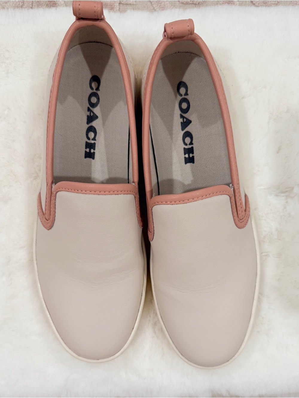 Coach G5310 Cream Blush Pink Leather Slip-On Sneakers Women’s 9B